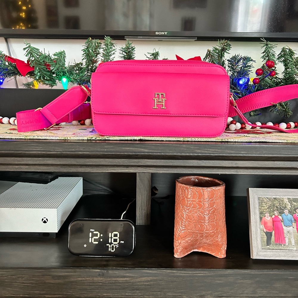 Crossbody handbag
